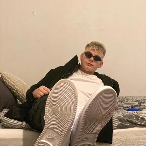 Hélt (feat. Joe Ashtray) [Explicit]