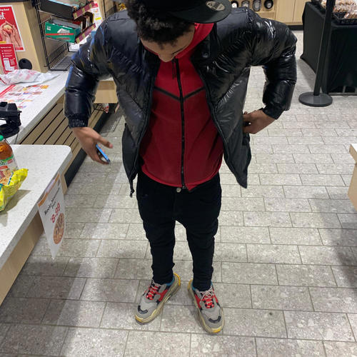 Tapped N Trapped Out (feat. TakeAWay Dchapp) [Explicit]