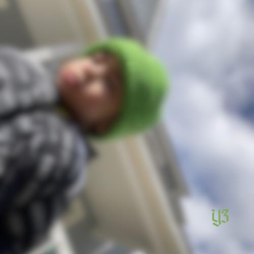 Y3