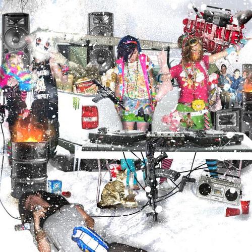 Junkie Radio (feat. XXN1FF) [Explicit]