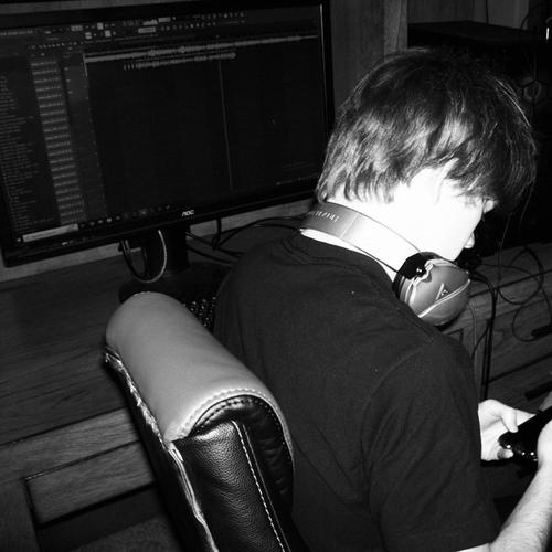 Road (feat. okjett) [Explicit]