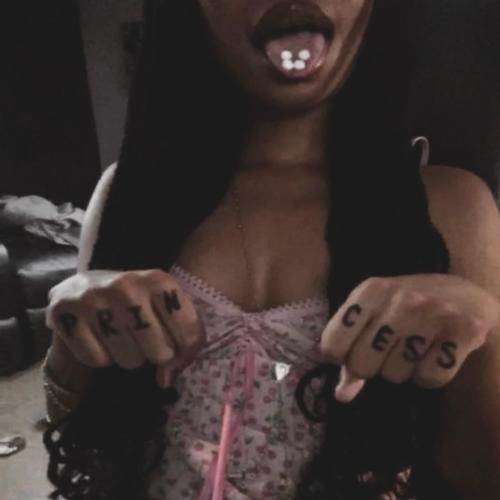 trap princess (feat. swagsoulja) [Explicit]
