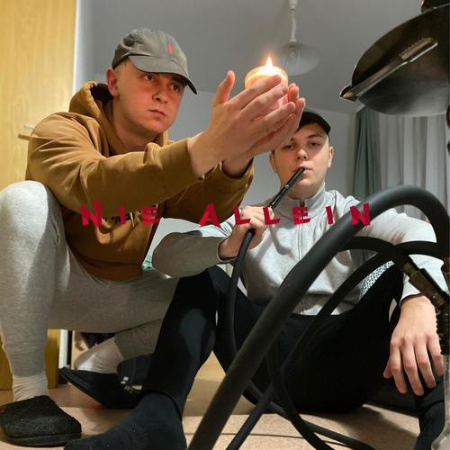 Nie allein (feat. Nyo, 6meters & passedout) [Explicit]