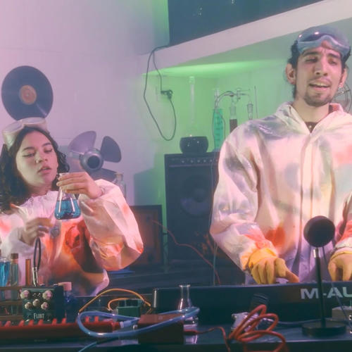 Montaña (feat. Chochi) [Explicit]