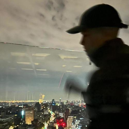 TAMOS EN LA CIMA (feat. Therealbastiuklein) [Explicit]