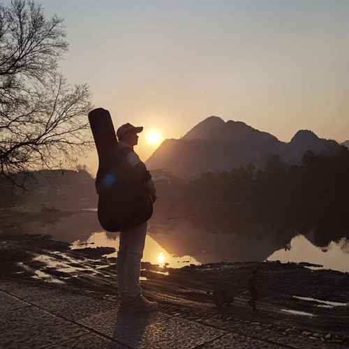 山沟沟的那个深秋