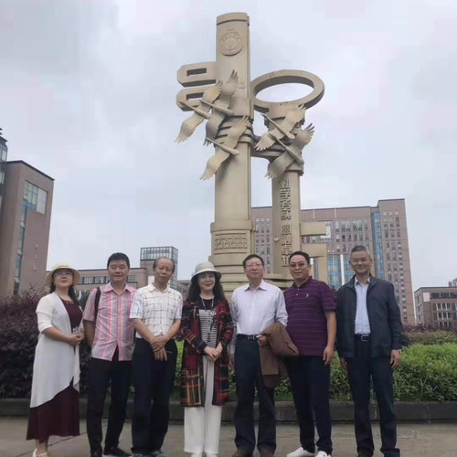 不忘初心，感恩奋进