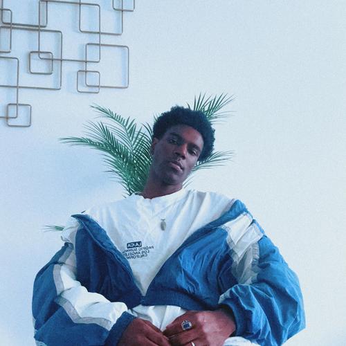 NEVER CHASE THAT (feat. AJTHADON2) [Explicit]