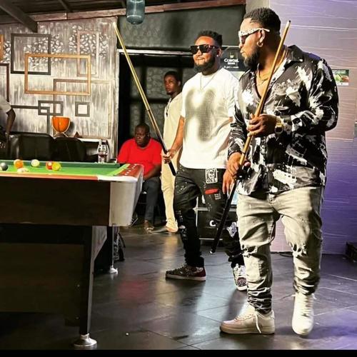 One On One (feat. Peewii & Togo Boi)