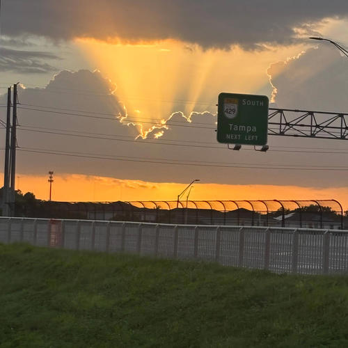 TRENCH LOVE (feat. B4) [Explicit]