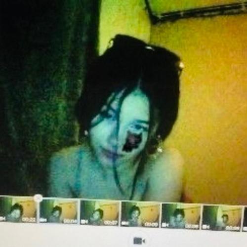 BLANQUITA COMO MIS TENNIS (feat. juannimoyano) [Explicit]