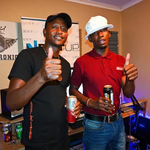 ITATU KOFA (feat. D Kandjafa)