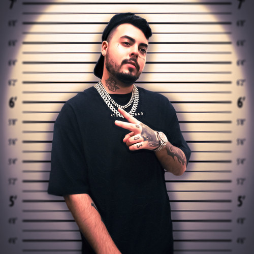 TRAP FLOW FAMA E LOVE (Explicit)