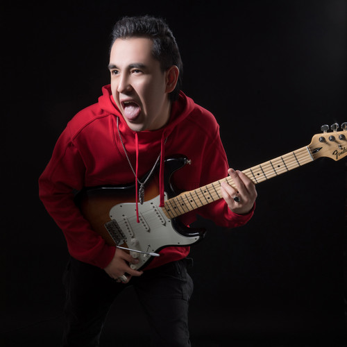 咖啡般的姑娘 (قەھۋە تەملىك قىز)