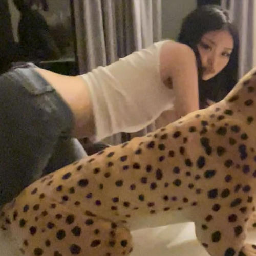 I could conquer the world with one hand as long as ur holding the other