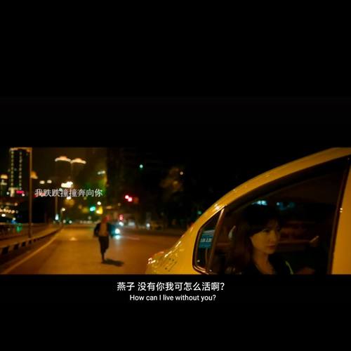 枕头里藏满了发霉的梦 梦里注满了无法拥抱的人