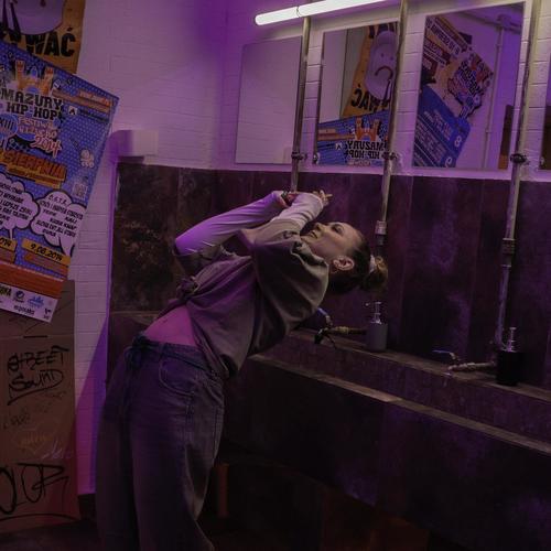 KRWISTY KOLOR (Explicit)