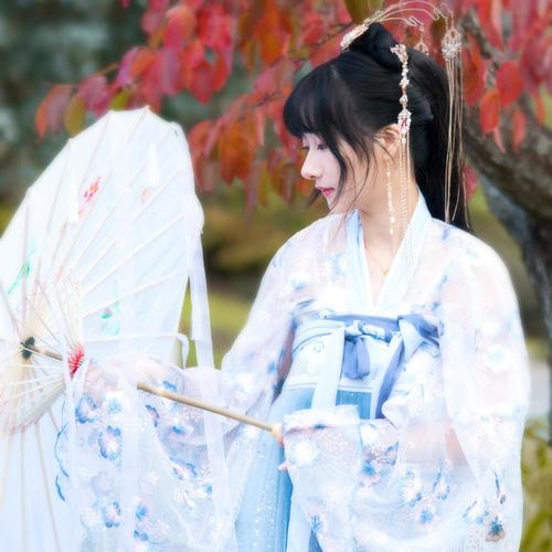 初瑾’s 小曲儿