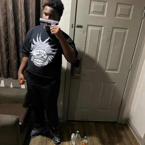 Claiming (feat. W4loserr & Baby Threat) [Explicit]