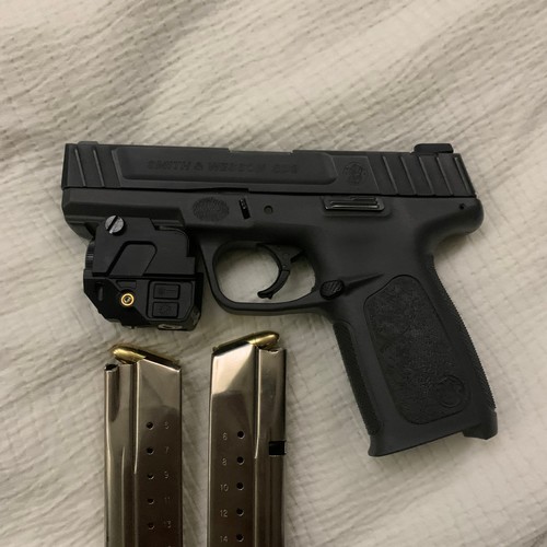 BLUSTRIPBANDITZ (feat. GAUZ3Y) [Explicit]