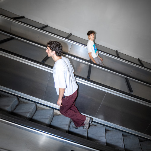 lontano per un po' (feat. ZANI)