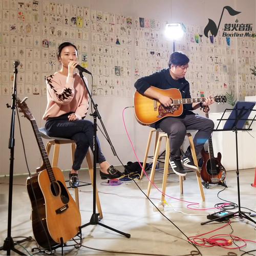 Akimbo聚会Live 精选