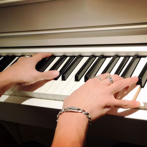 纯音乐流行歌曲钢琴版