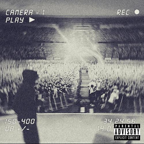 Stuck in the middle! (Explicit)