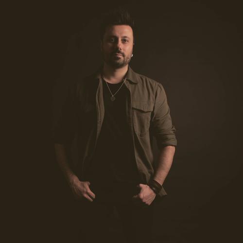 Glued (feat. Satomi Hofmann)