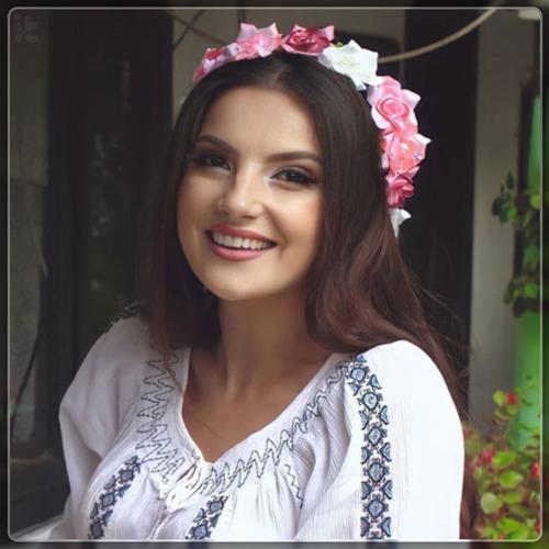 Într-un sat lângă o poartă