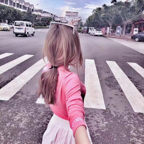 晚风中闪过几帧从前啊