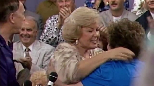 Bill & Gloria Gaither - I've Never Loved Him Better (Live)