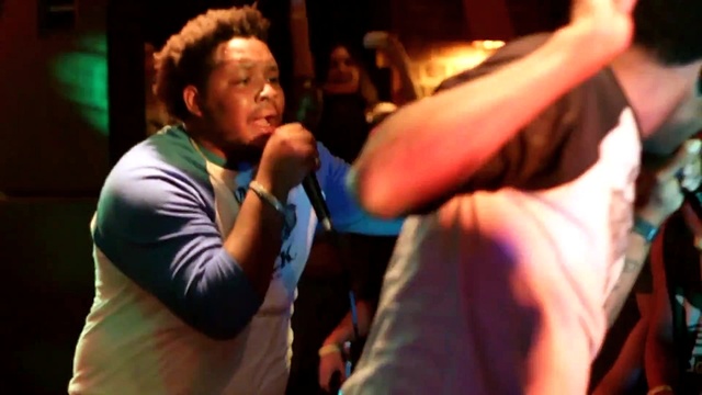 满舒克 - WolfPack WorldWide Opens Up For DMX