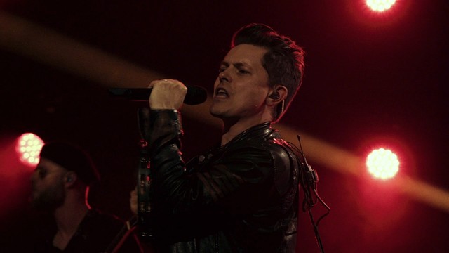 Michael Patrick Kelly - Free (Live)