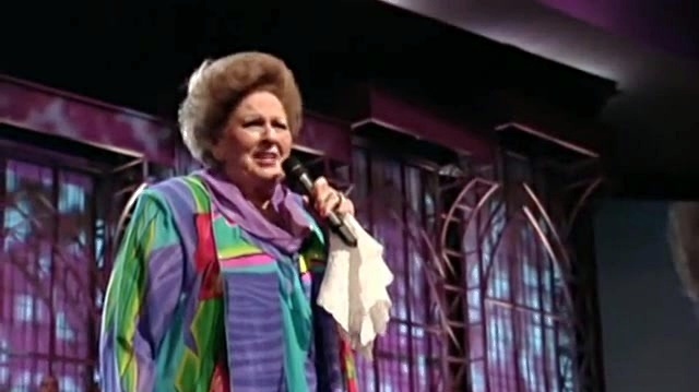 Vestal Goodman - O How I Love Jesus Medley [Live] (Live)