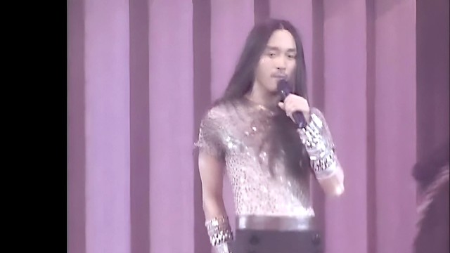 张国荣 - 侧面 + 放荡 (2000热情演唱会)