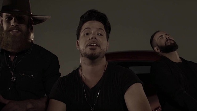 Davi e Fernando - Capô de Camionete