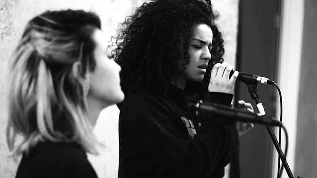 Neon Jungle - Waiting Game