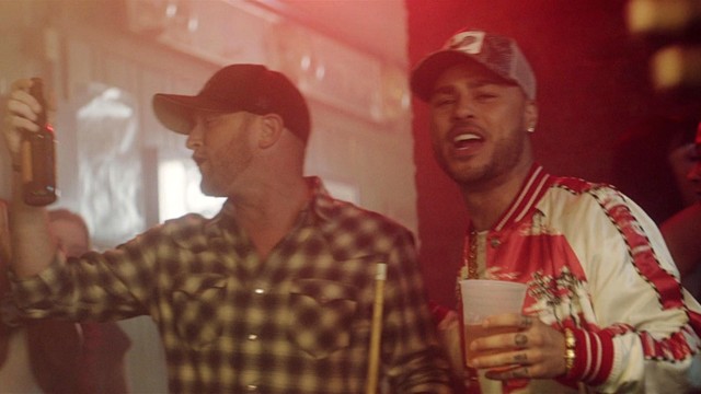 Cole Swindell - Beer With My Friends(feat. Cole Swindell and David Lee Murphy)