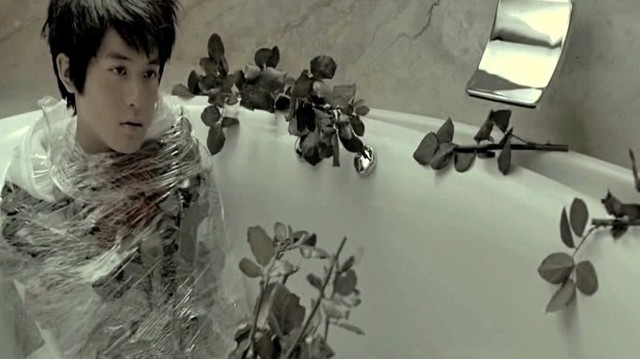 吴思贤 - 被爱冻结 (KTV版)