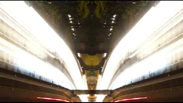 Julian Calor - Run Away (歌词版)