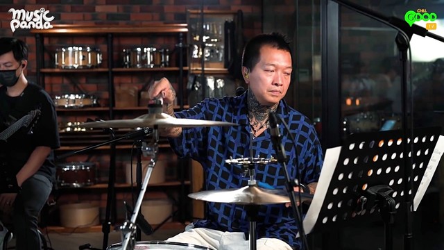 黄剑文 - E先生连环不幸事件 (Live At The Single)