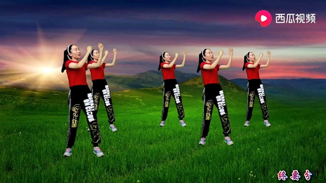 广场舞 - 火了！这首《风的季节》被改编成这样，实在太有才了，越听越想听 (广场舞)
