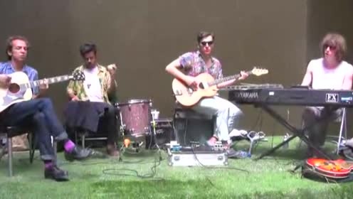 Mystery Jets - Too Late To Talk (Live)