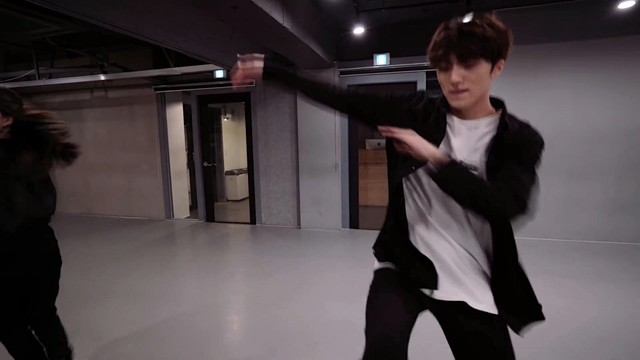 永斌 - 질렀어 (练习室版) (Now or Never)