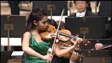 Sarah Chang - Bruch violin Concerto 1st-2nd mvt (Live)