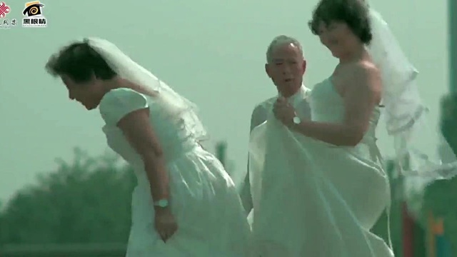 龙梅子 - 寂寞的人伤心的歌 (DJ版)