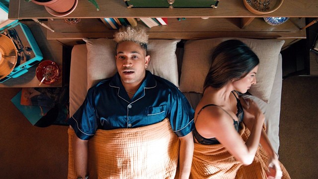 Bryce Vine - Help(feat. Pheelz)