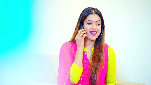 Aarohi Bhardwaj - Lahe Lahe Rangab Salwarawa
