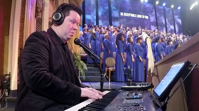 The Brooklyn Tabernacle Choir - Pleasing (Live Performance Video) (Live)